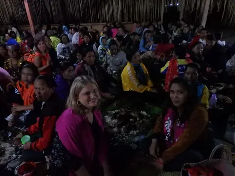 Makan sehidangan dalam budaya Bádáꞌ (Modulu-dulu)